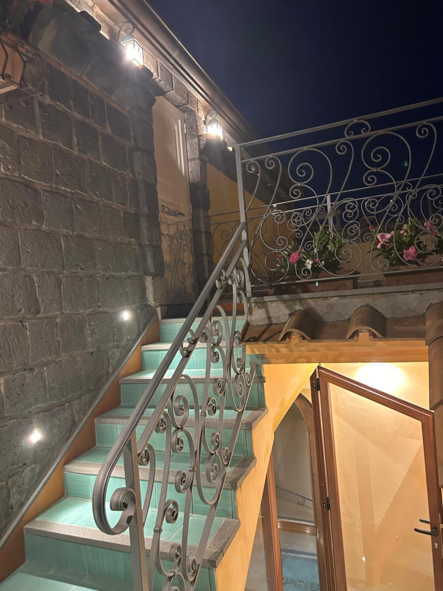 Maison Villa Angela SantʼAgata sui Due Golfi Екстериор снимка