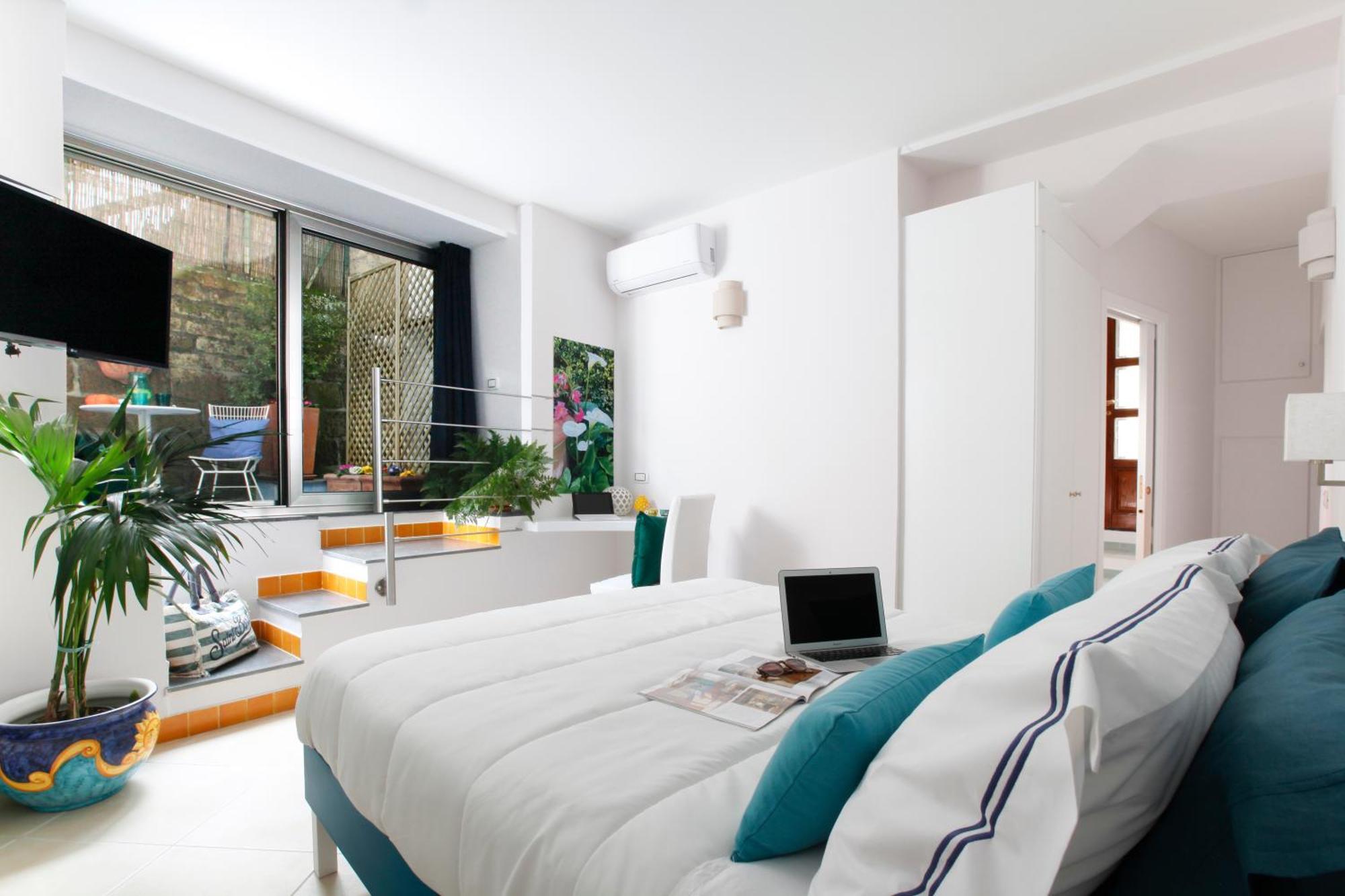 Maison Villa Angela SantʼAgata sui Due Golfi Екстериор снимка